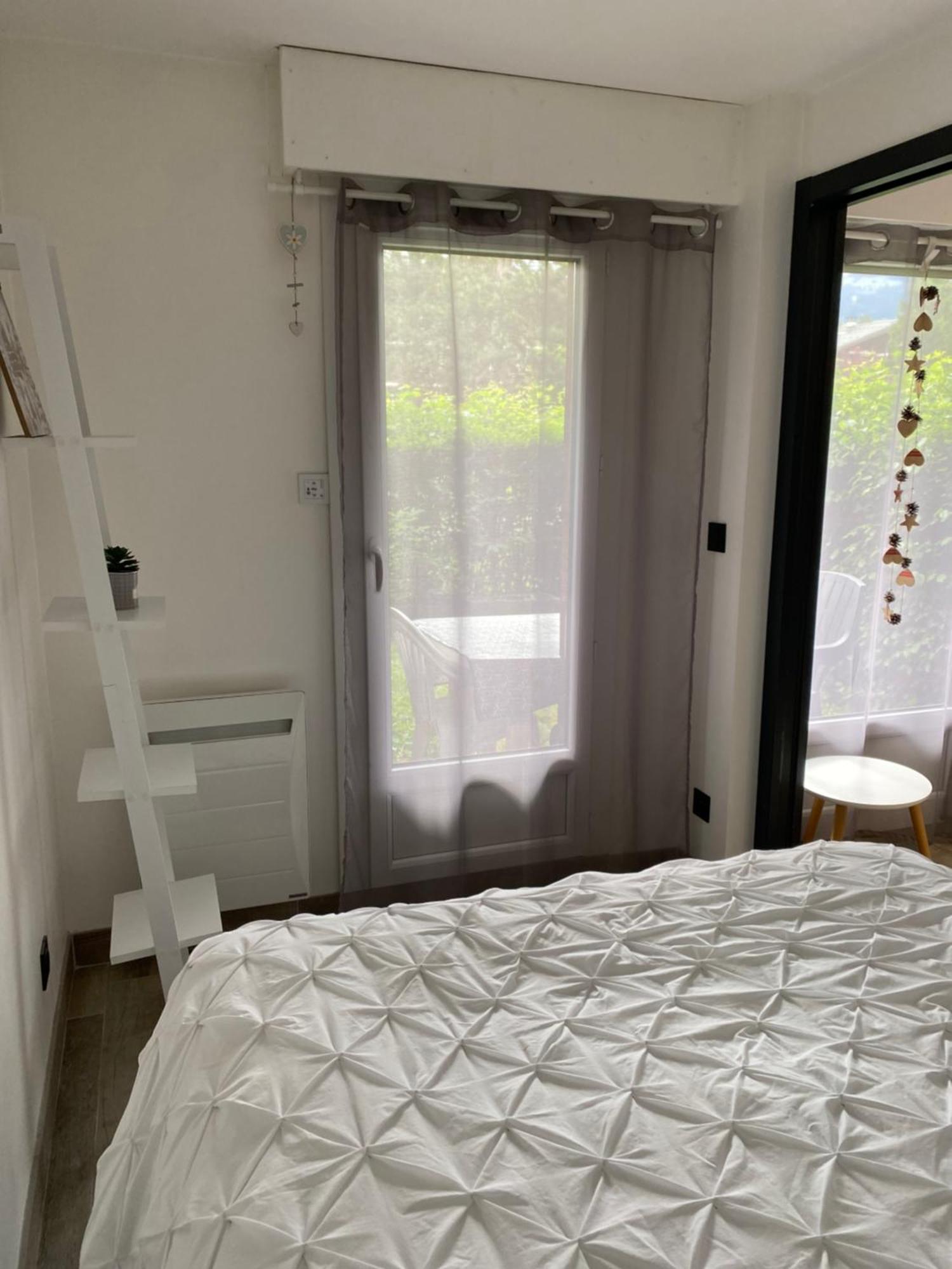 Mont Blanc Holidays Dans Residence Avec Gardien Sallanches Kültér fotó